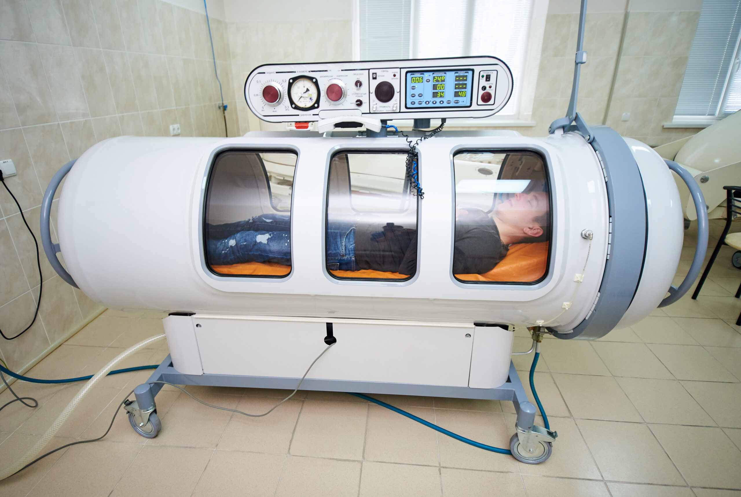 Hyperbaric Oxygen Therapy (HBOT): Transforming Leg Ulcer Treatment